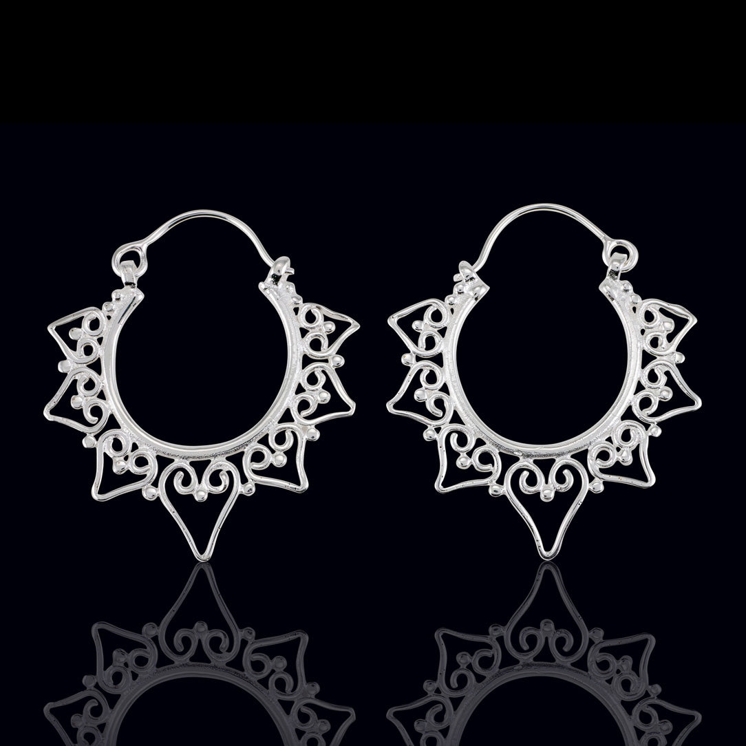 Belissa Hoops - Silver Posts