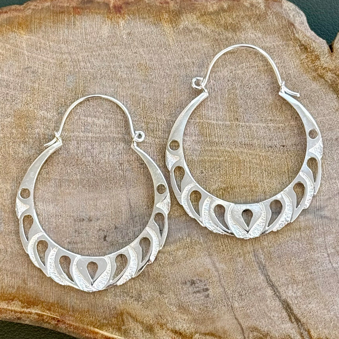 Kintara Hoops - Silver Posts