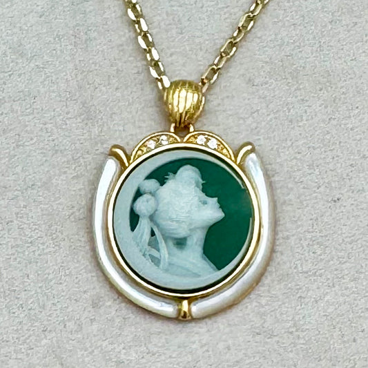Sailor Moon - Agate Cameo