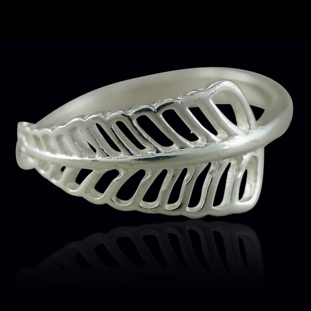 Elvin Leaf Ring - Silver