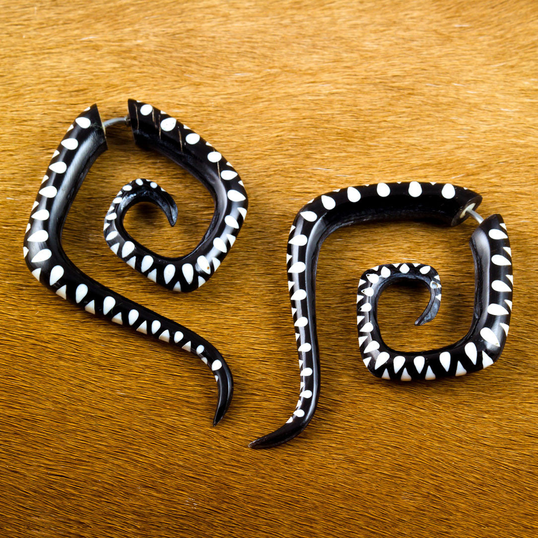 Lyla Spirals - Horn