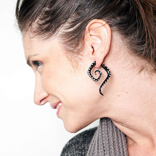 Lyla Spirals - Horn